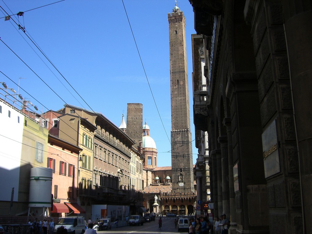 Bologna 二本の斜塔