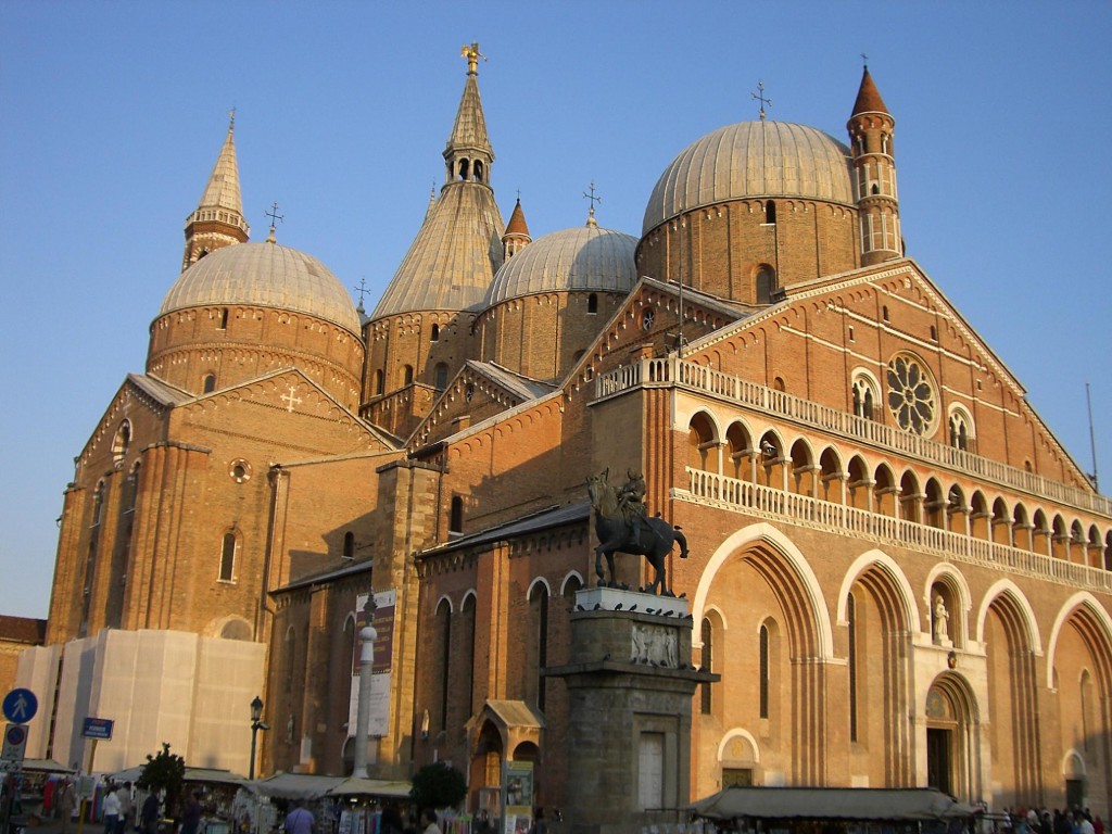 Padova サンタントニオ大聖堂①