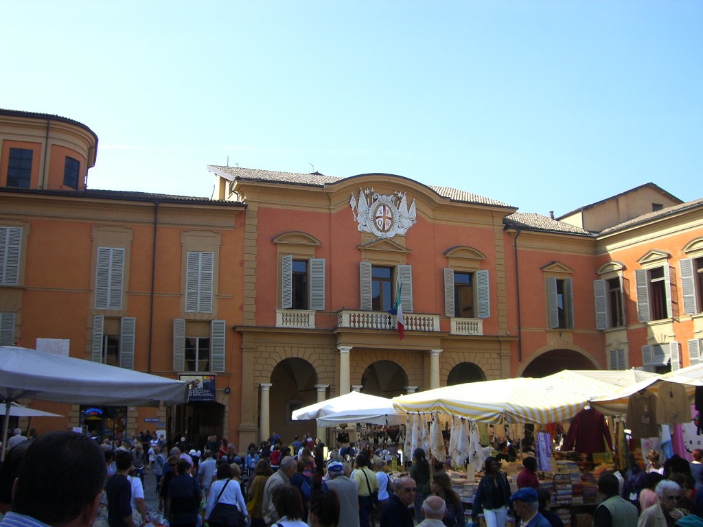 ReggioEmilia 市庁舎（三色旗博物館）