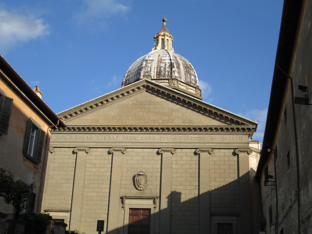Viterbo サンタ・ローザ教会